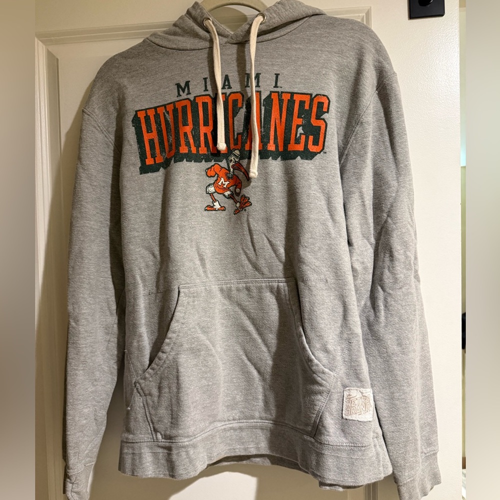 Retro Gray Sweatshirt with Retro Brand Patch